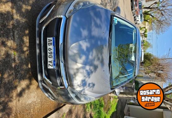 Autos - Peugeot 208 Allure plus 2017 Nafta 218000Km - En Venta