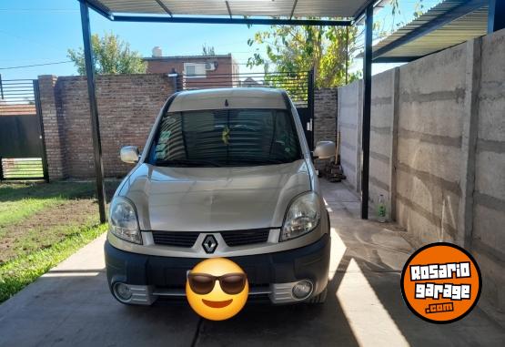 Utilitarios - Renault Kangoo 2011 Nafta 200000Km - En Venta