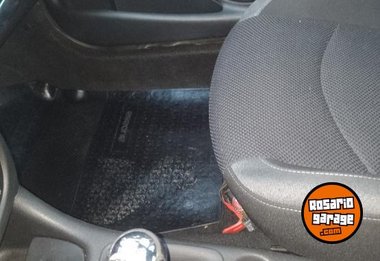 Autos - Peugeot 207 Compac 2012 Nafta 107000Km - En Venta