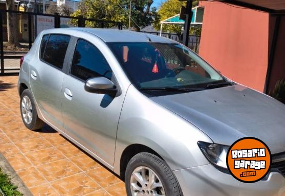 Autos - Renault Sandero 2017 Nafta 70000Km - En Venta