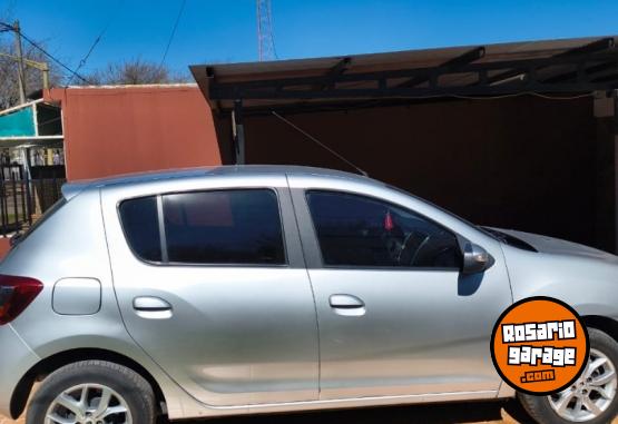 Autos - Renault Sandero 2017 Nafta 70000Km - En Venta