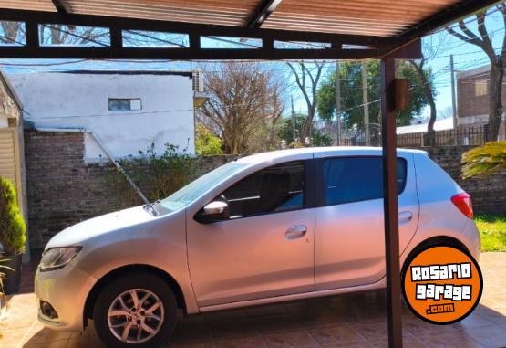 Autos - Renault Sandero 2017 Nafta 70000Km - En Venta