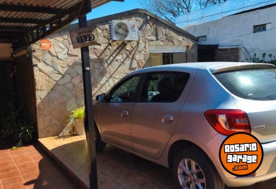 Autos - Renault Sandero 2017 Nafta 70000Km - En Venta