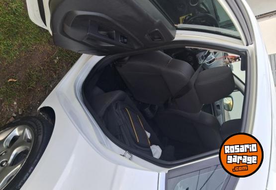 Autos - Ford 2012 5ptas 2012 Nafta 169000Km - En Venta
