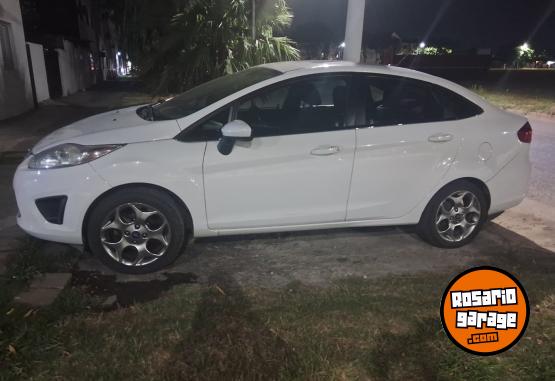 Autos - Ford 2012 5ptas 2012 Nafta 169000Km - En Venta