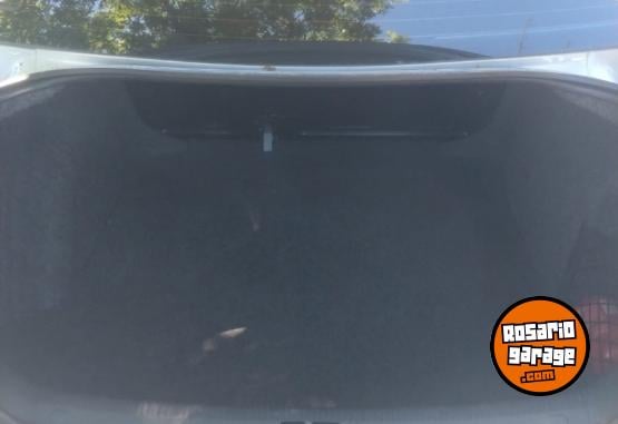 Autos - Volkswagen Bora 2.0 2012 Nafta 137000Km - En Venta