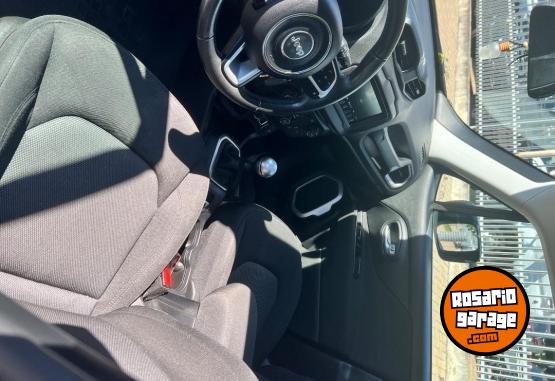 Camionetas - Jeep Renegade 2020 Nafta 24000Km - En Venta
