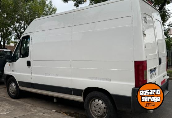 Utilitarios - Peugeot Boxer 2017 Diesel 200000Km - En Venta