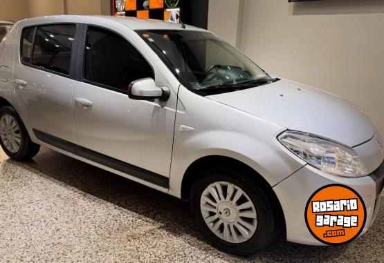 Autos - Renault Sandero Luxe 2011 Nafta 103000Km - En Venta