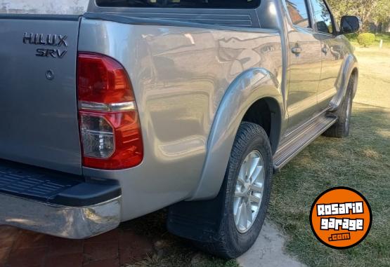 Camionetas - Toyota Hilux srv 2015 Diesel 265000Km - En Venta