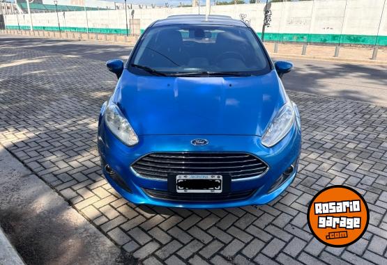 Autos - Ford FIESTA KINETIC  TITANIUM 2015 Nafta 68000Km - En Venta
