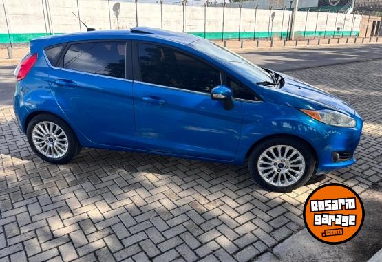 Autos - Ford FIESTA KINETIC  TITANIUM 2015 Nafta 68000Km - En Venta