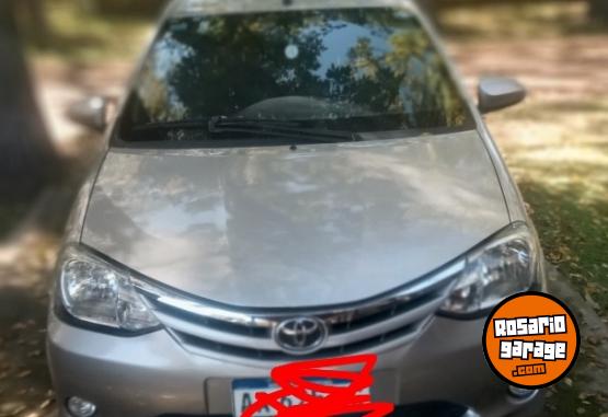 Autos - Toyota Etios 2016 Nafta 85000Km - En Venta