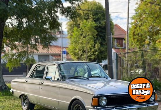 Cl�sicos - Falc�n standard 1982 Nafta - En Venta