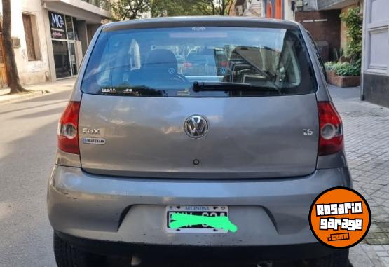 Autos - Volkswagen FOX 3P 2005 Nafta 140000Km - En Venta