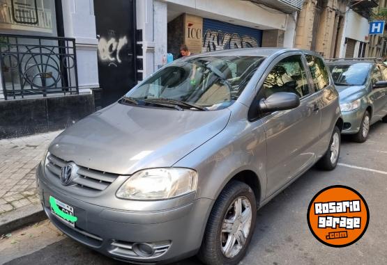 Autos - Volkswagen FOX 3P 2005 Nafta 140000Km - En Venta