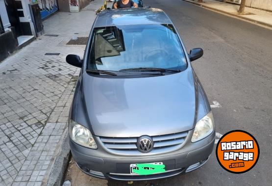 Autos - Volkswagen FOX 3P 2005 Nafta 140000Km - En Venta