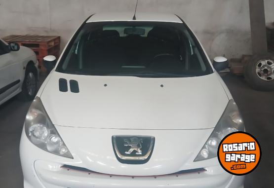 Autos - Peugeot 2014 2014 GNC 140000Km - En Venta