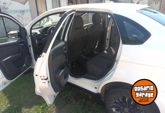 Autos - Fiat Grand Siena 2015 Nafta 1111Km - En Venta