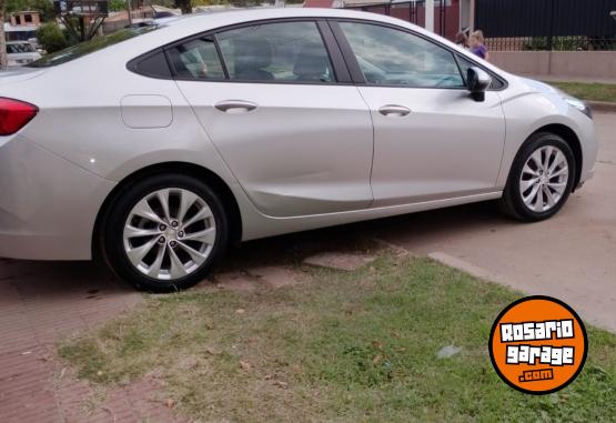 Autos - Chevrolet Cruze 2019 Nafta 72000Km - En Venta