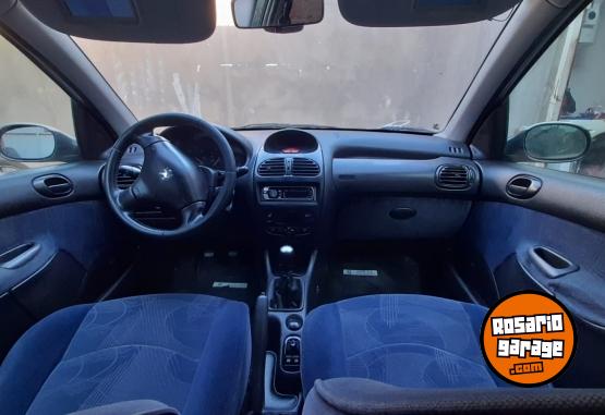Autos - Peugeot 206 2005 Diesel 186000Km - En Venta