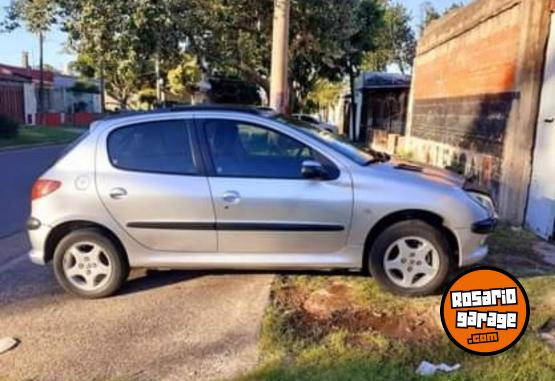 Autos - Peugeot 206 2005 Diesel 186000Km - En Venta