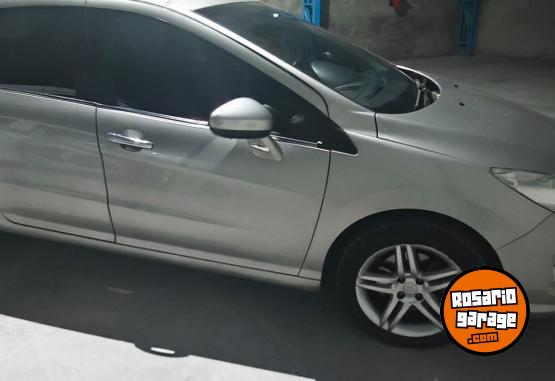 Autos - Peugeot 408 sport thp 2013 Nafta 105000Km - En Venta
