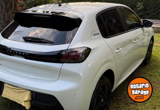 Autos - Peugeot 208 Style 2023 Nafta 25800Km - En Venta