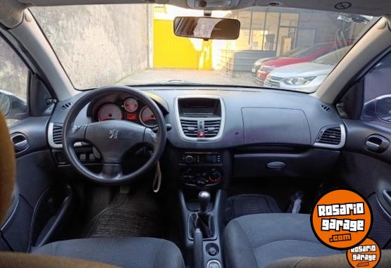 Autos - Peugeot 207 2013 Nafta 118000Km - En Venta