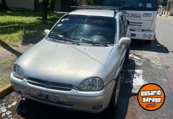 Autos - Chevrolet Corsa 3 puertas 1998 GNC 230000Km - En Venta
