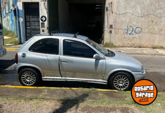 Autos - Chevrolet Corsa 3 puertas 1998 GNC 230000Km - En Venta