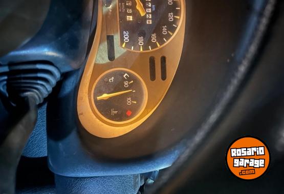 Autos - Chevrolet Corsa 3 puertas 1998 GNC 230000Km - En Venta