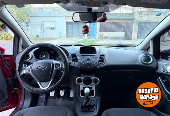 Autos - Ford Fiesta Kinetic 2014 Nafta 147500Km - En Venta