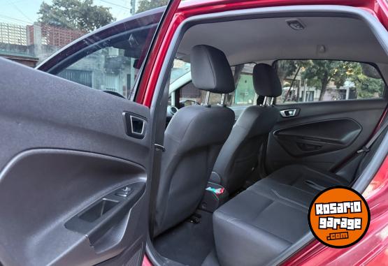 Autos - Ford Fiesta Kinetic 2014 Nafta 147500Km - En Venta