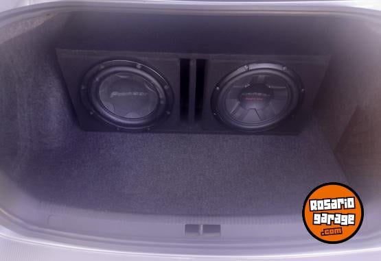 Autos - Volkswagen BORA 1.8 T 2010 Nafta 120000Km - En Venta