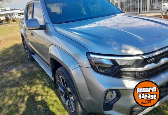 Camionetas - Volkswagen AMAROK v6 2025 Diesel 9700Km - En Venta