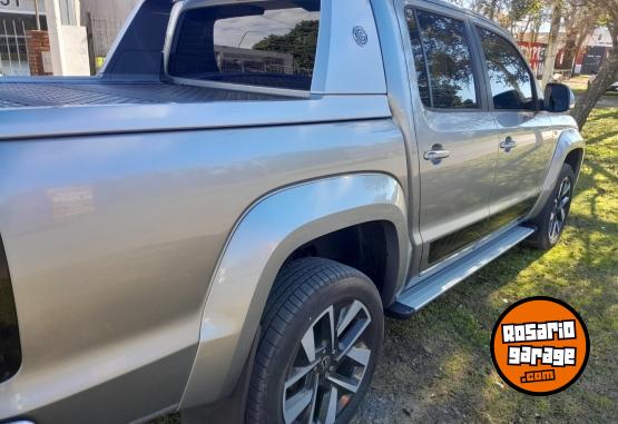 Camionetas - Volkswagen AMAROK v6 2025 Diesel 9700Km - En Venta