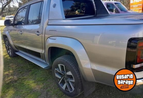 Camionetas - Volkswagen AMAROK v6 2025 Diesel 9700Km - En Venta