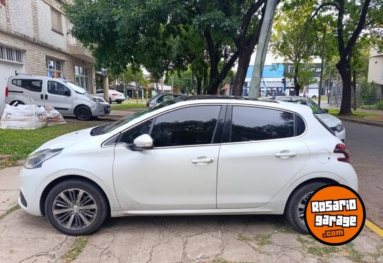 Autos - Peugeot 208 Feline 2018 Nafta 145000Km - En Venta