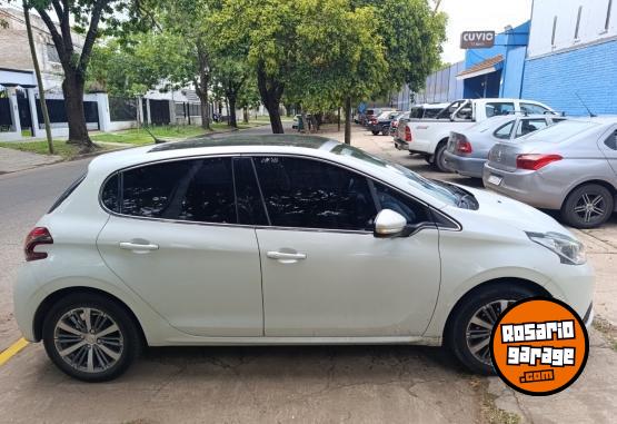 Autos - Peugeot 208 Feline 2018 Nafta 145000Km - En Venta