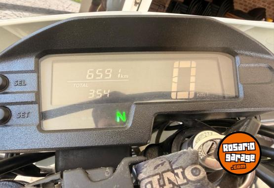 Motos - Honda Nuevo 2024 Nafta 6500Km - En Venta