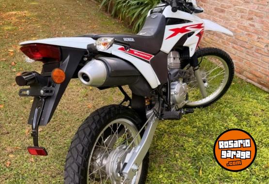 Motos - Honda Nuevo 2024 Nafta 6500Km - En Venta