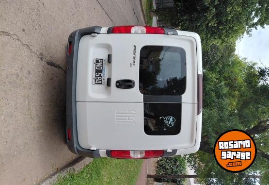 Utilitarios - Fiat Fiorino 2015 Nafta 205000Km - En Venta