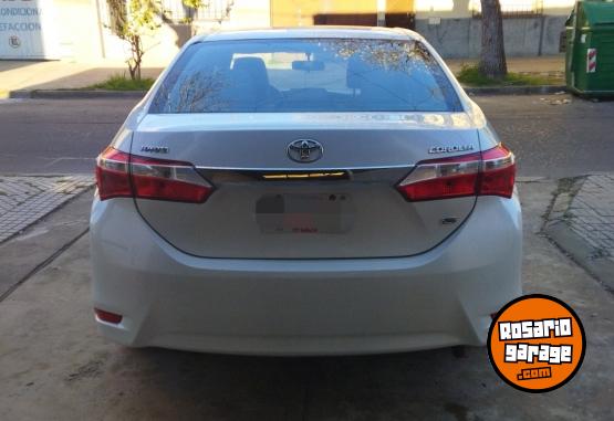 Autos - Toyota COROLLA XLI PACK 2015 Nafta 99000Km - En Venta