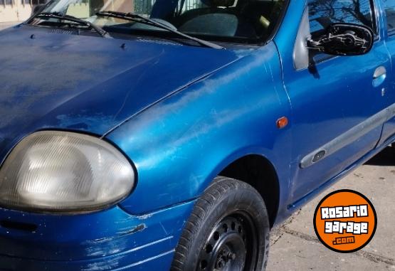 Autos - Renault Clio 2002 Nafta 250000Km - En Venta