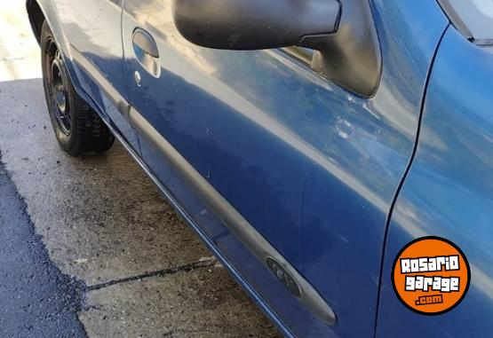 Autos - Renault Clio 2002 Nafta 250000Km - En Venta