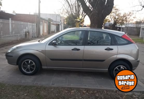 Autos - Ford Focus Ambiente 1.6 2007 Nafta 162000Km - En Venta