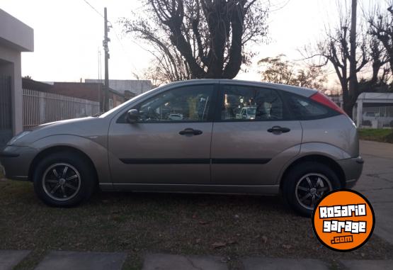 Autos - Ford Focus Ambiente 1.6 2007 Nafta 162000Km - En Venta