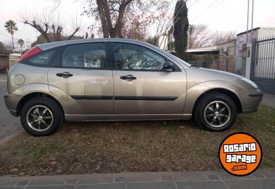 Autos - Ford Focus Ambiente 1.6 2007 Nafta 162000Km - En Venta