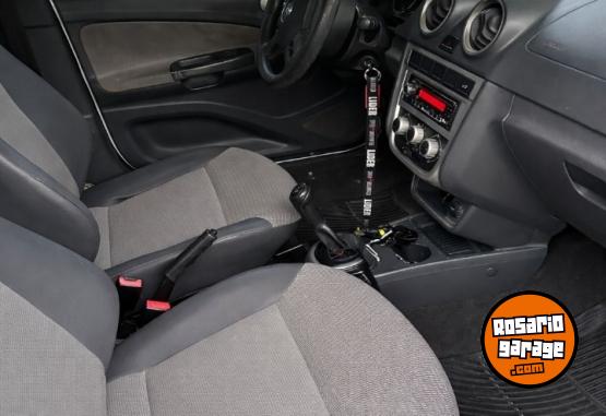 Autos - Volkswagen Voyage 2012 Nafta 246000Km - En Venta